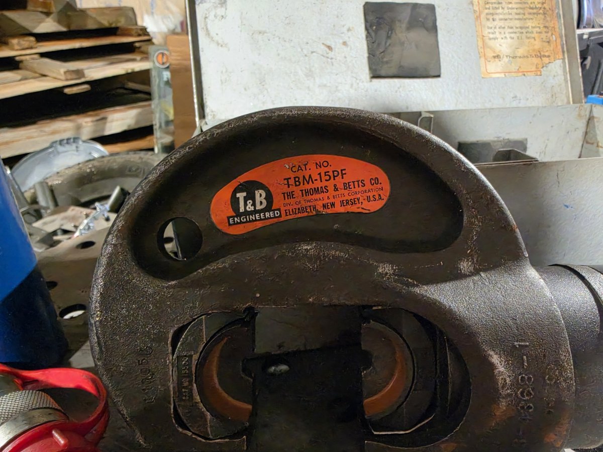 Thomas & Betts TBM-15PF 15-Ton Hydraulic Crimper Head Kit w/ Dies, Case & Air/Hydraulic Foot Pump (Used), image 9