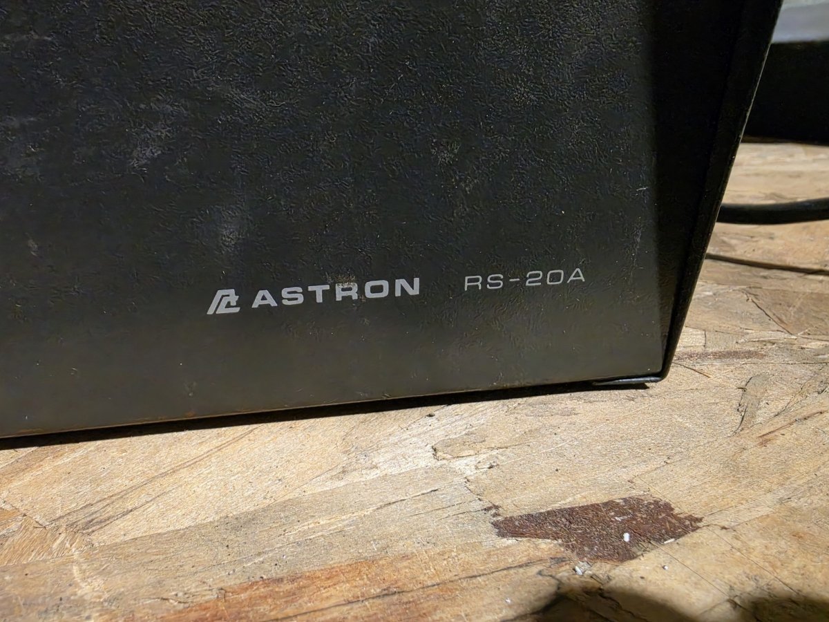 Astron RS-20A 13.8V 20A Linear Power Supply (Used, Works), image 2