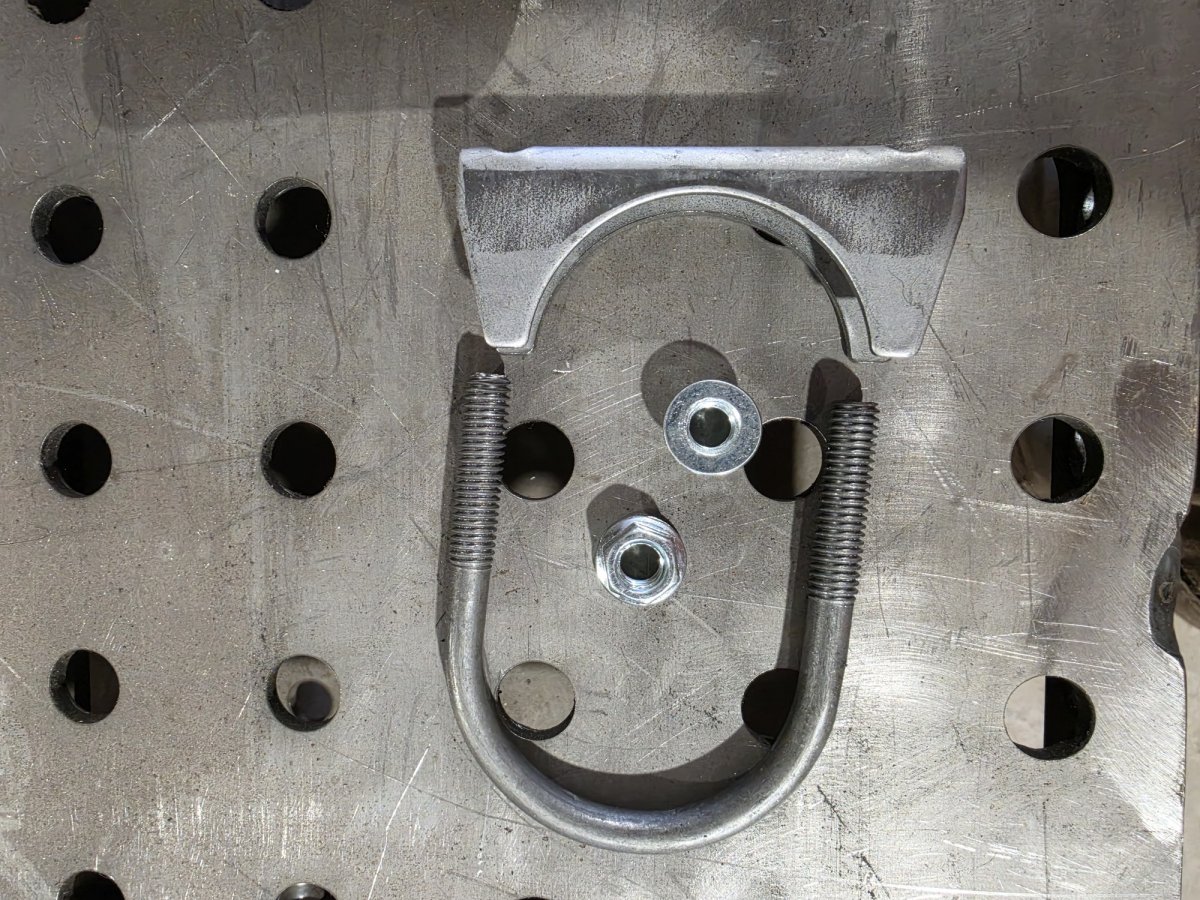 Exhaust Mate (Walker 35336) 2-1/4" U-Bolt Exhaust Clamp (Open Box)