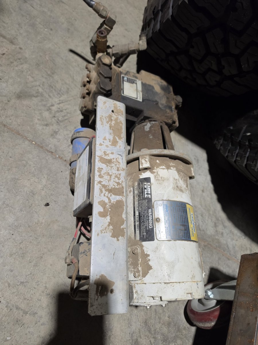Leeson 108410 12V DC 1/2 HP Washguard Motor + Triplex Pump, Fire Truck Foam Injector (Used, Worked When Removed)