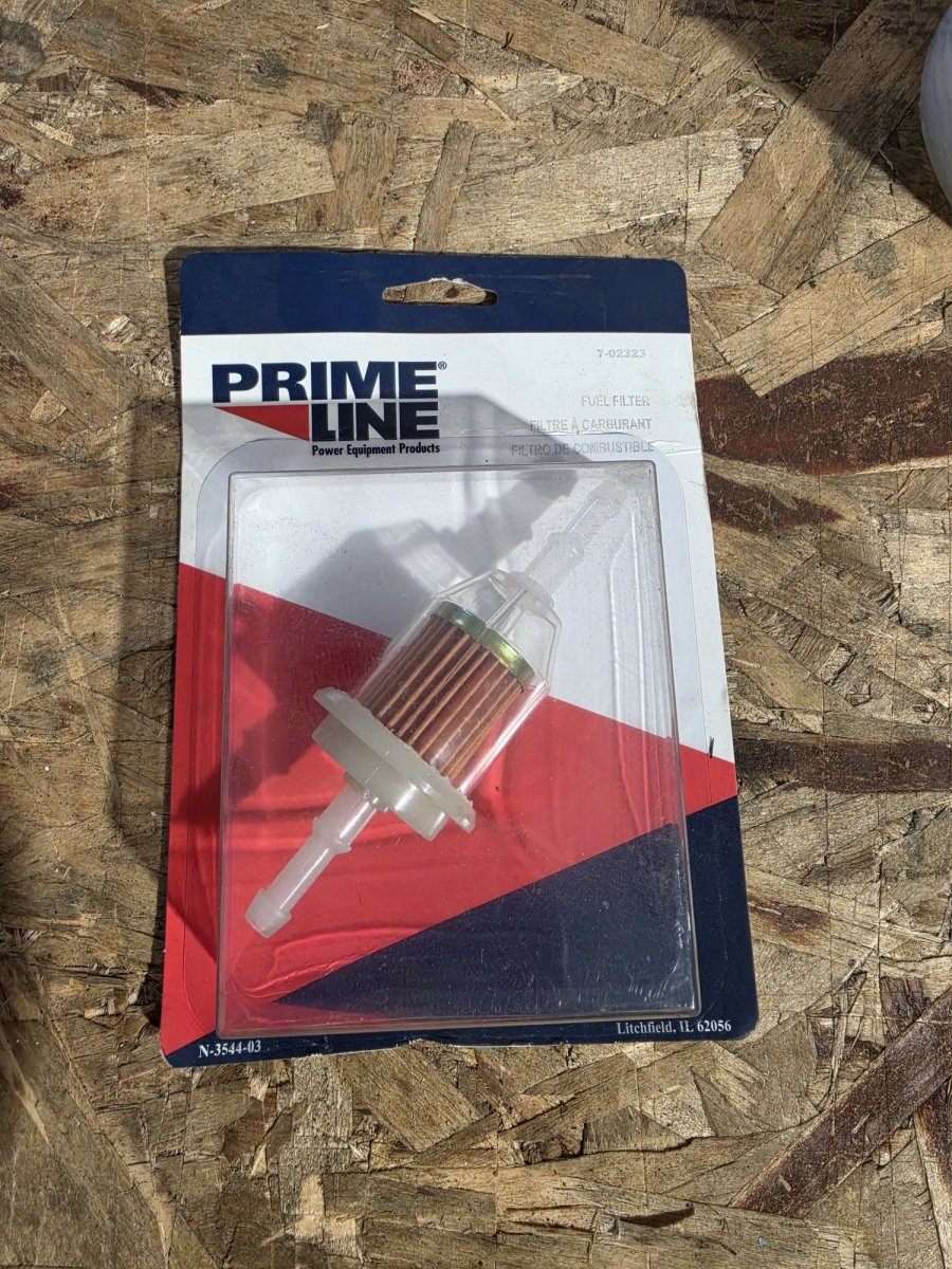 Prime Line 7-02323 Inline Fuel Filter, 1/4" & 5/16" Line (New Old Stock)