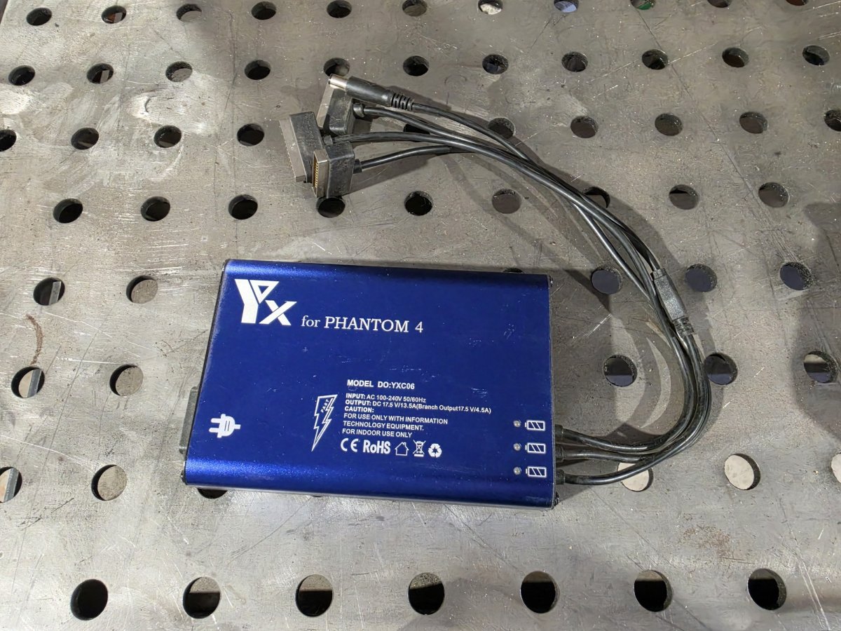 YX Phantom 4 Multi-Battery Charger Hub (DC-YXC06)