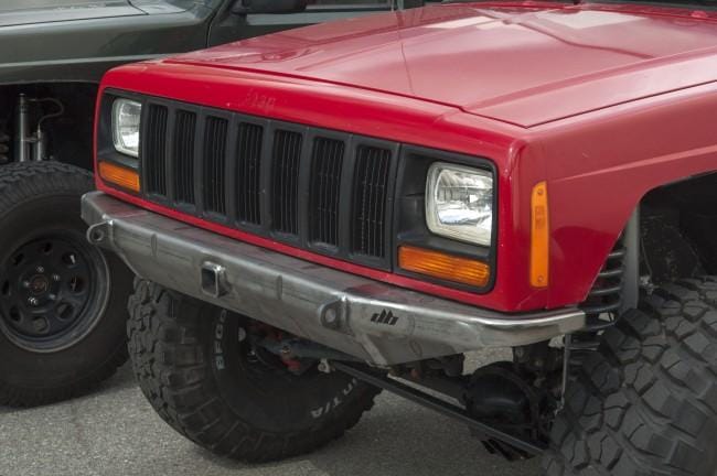 Mojave Front Bumper – Jeep Cherokee XJ & Comanche MJ (1984–2001)