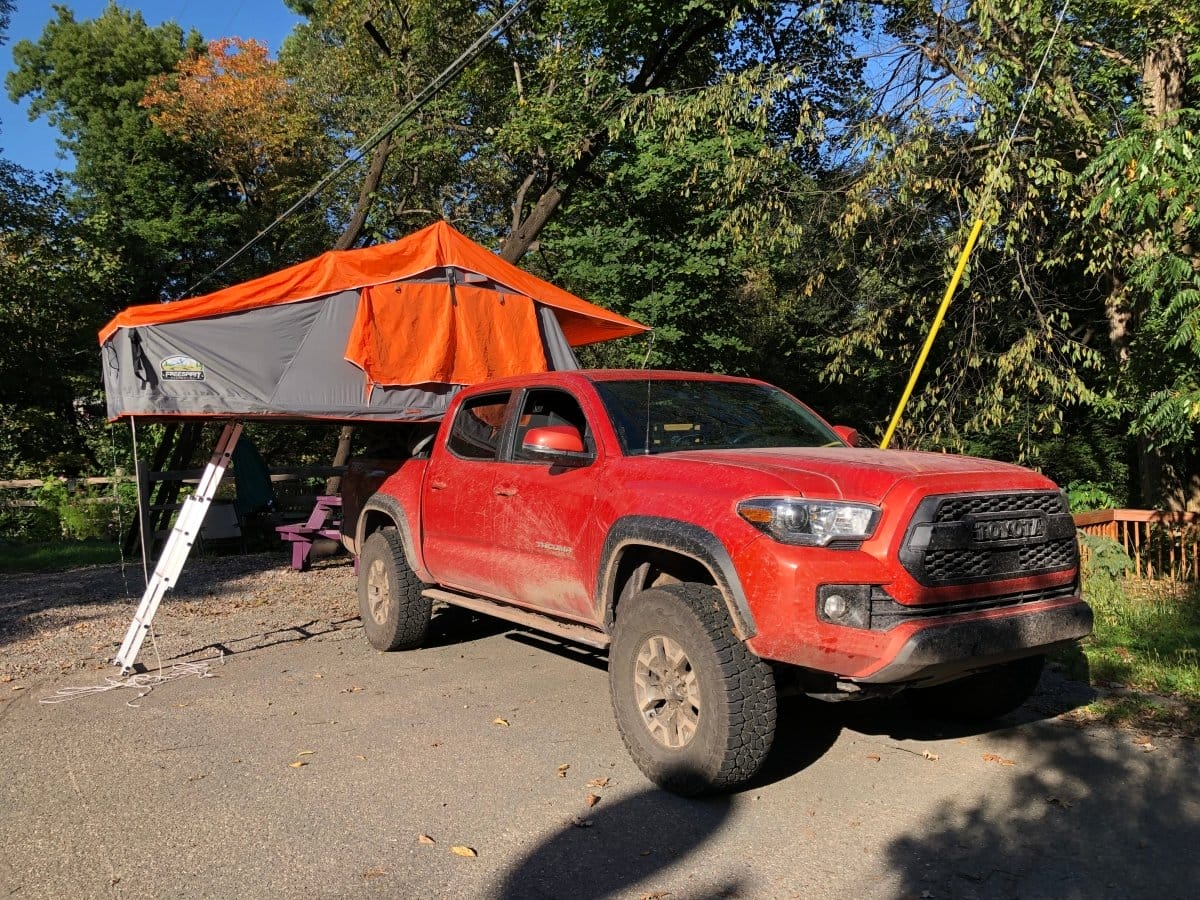 Deluxe Rock Sliders | Toyota Tacoma 3rd Gen (2016-2023) - DirtBound Offroad