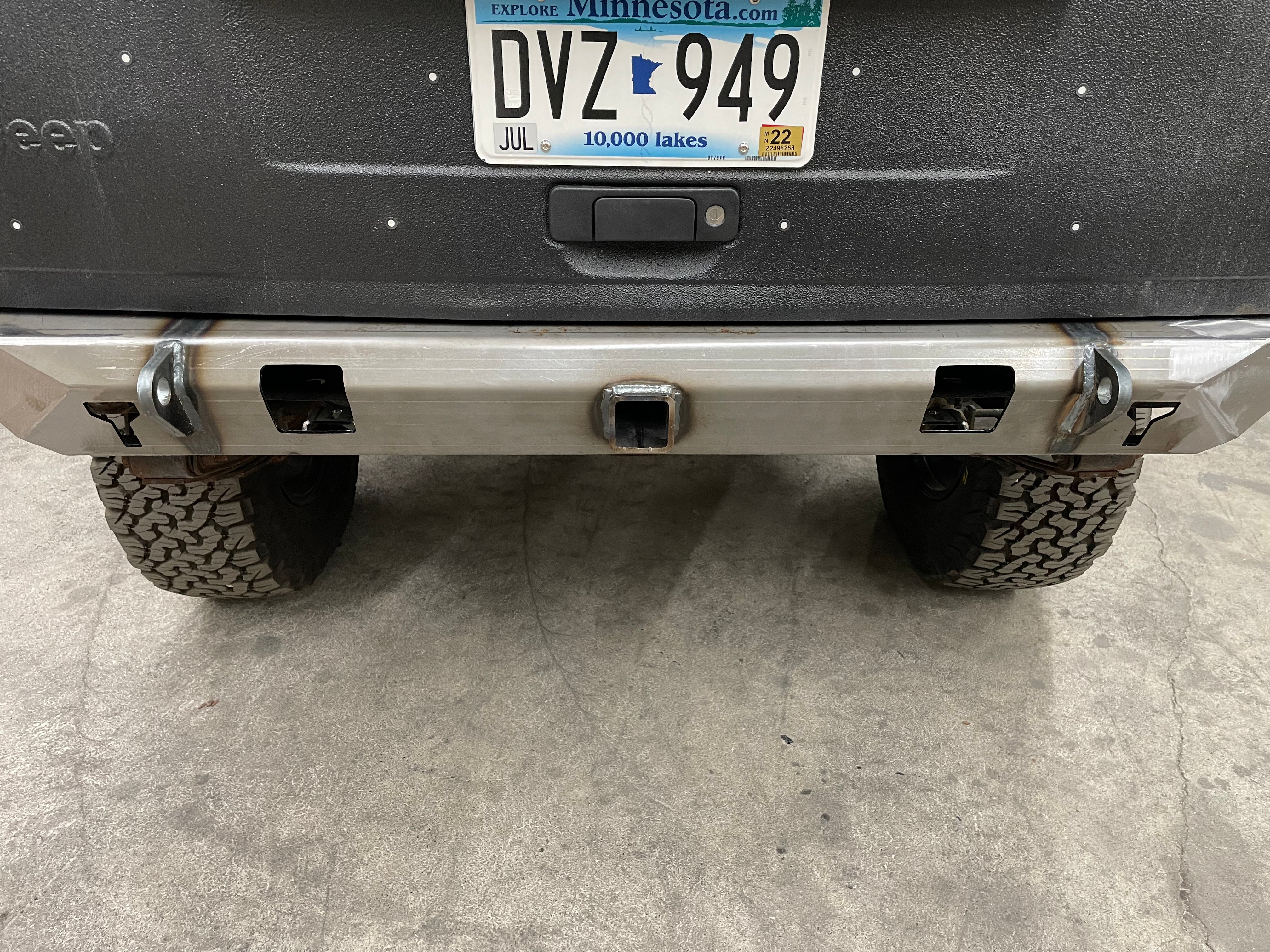 image_9b6eb88d-94d3-4a04-b5c7-b7a25cd2612b-1